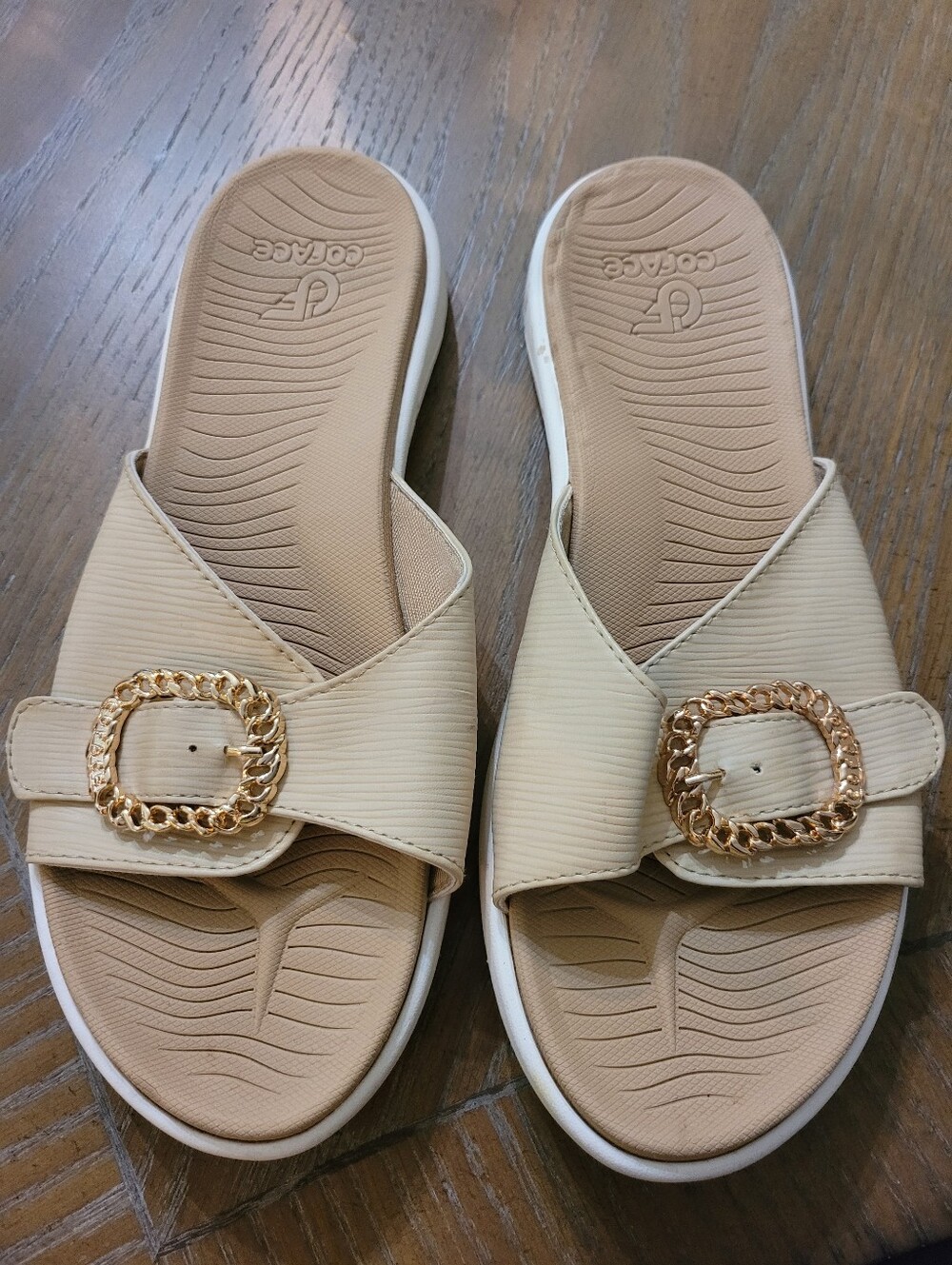 Coface Unique Gold Tone Buckle Slip On Sandals Size 11